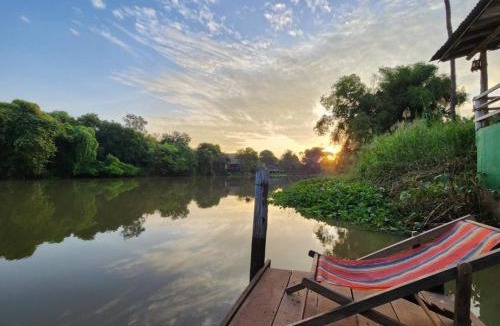Doem Bang Resort | The Scarecrow House