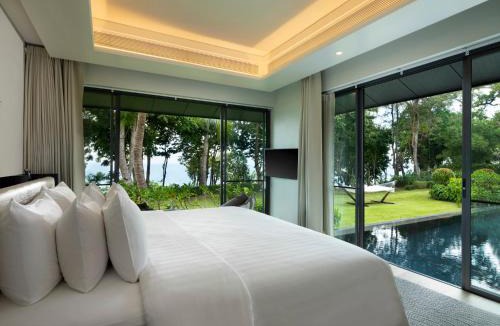Sai Thai Resort | The ShellSea Krabi I Luxury Beach Front Resort & Pool Villa