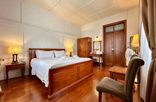 Wat Bowon Niwet Hotel | Dinsomon Hotel