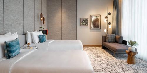 Chidlom Hotel | Kimpton Maa-Lai Bangkok by IHG