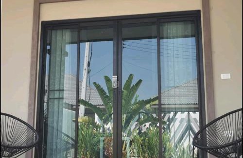 Hin Lek Fai Villa | Shirley's Villa 26 草坪花园别墅 公共泳池 健身房