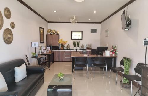 Chiang Kham Hotel | Chiangkham Grand Villa - SHA Certified