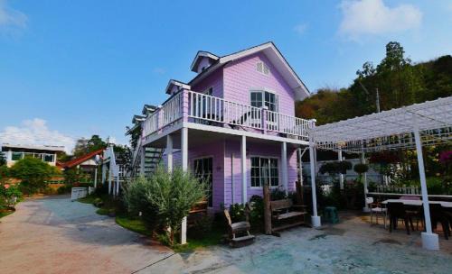 Sattahip Resort | Bunny Hill Resort
