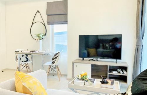 Ratchadaphisek Apartment | Chapter One Eco-Modern Suite (曼谷高端酒店公寓）