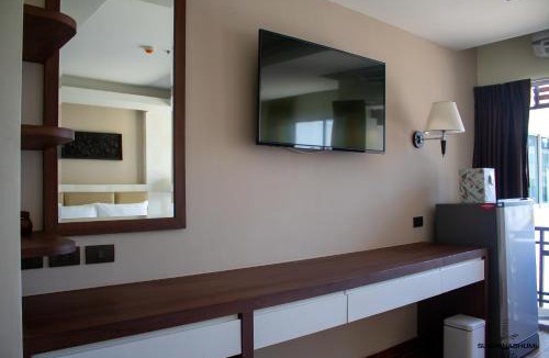 Racha Thewa Resort | Suvarnabhumi Ville Airport Hotel