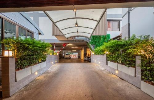 Bang Khae Nuea Hotel | Penyos Service Apartment