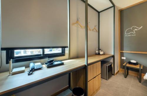 Noen Phra Hotel | PLAAI Plus Hotel Rayong โรงแรมพลาย พลัส ระยอง