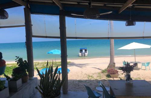 Khanom Resort | Le Petit Saint Tropez Beach Resort Khanom