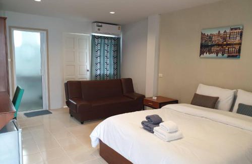 Chonburi Hotel | Aiyapach Inn