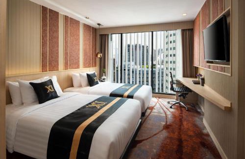 Nana Hotel | Eleven Bangkok Sukhumvit 11 by Kingston Hotels