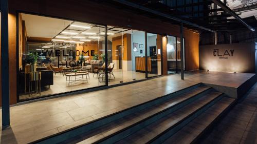 Mak Khaeng Hotel | Clay Hotel Udonthani