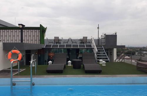 San Sai Hotel | The Greenery central suite & hotel