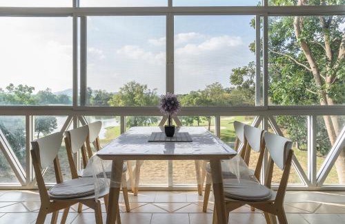 Khanong Phra Apartment | Golf View Suite Private Apartment Khao Yai
