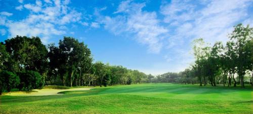 Salaya Hotel | The Royal Gems Golf Resort