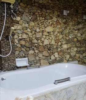 Lat Ya Resort | Ratmanee House