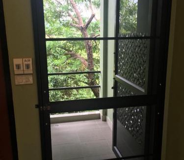 Nong Khae Hotel | โรงแรมห้วยทราย Huaisai Hotel