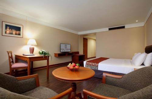 Rong Muang Hotel | Twin Towers Hotel