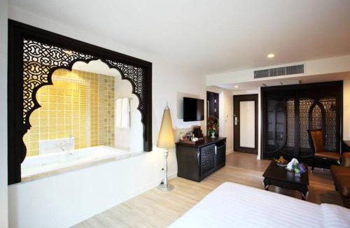 Ban Phan Thom Hotel | Chillax Resort Khaosan