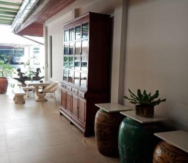 Din Daeng Hotel | Baan Tanwa - MRT Ratchadapisek Exit 1 or 2