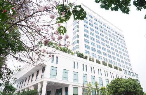 Chang Khlan Hotel | The Empress Premier Chiang Mai