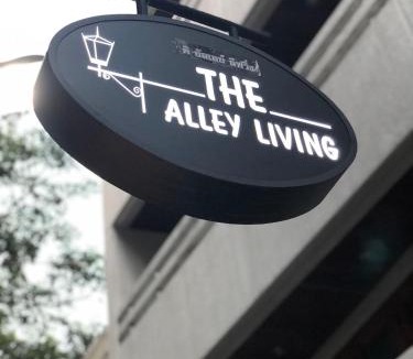 Wisutkasat Apartment | Alley living rama8