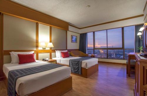 North Pattaya Resort | Cholchan Pattaya Beach Resort - SHA Extra Plus