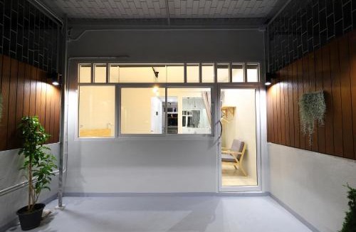 Siriraj Hostel | Ekanake hostel