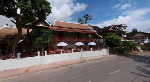 Luang Prabang Hotel | Luang Prabang Golden Lotus Villa River View