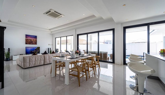 Modern Large 2 Bedroom Pool Villa - PV2 in Hua Hin
