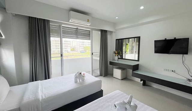 Ruan Plaisoi Apartment