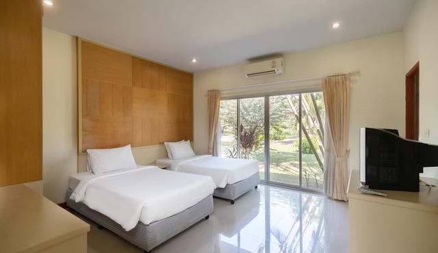 Thara Cholapruek Resort