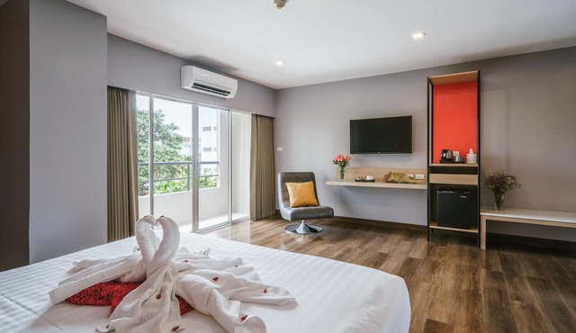 Season Place Hotel