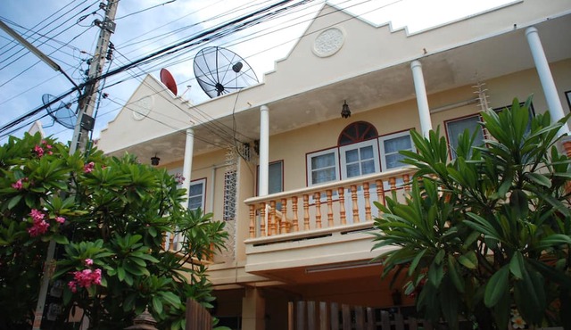 Baan Khun Nong