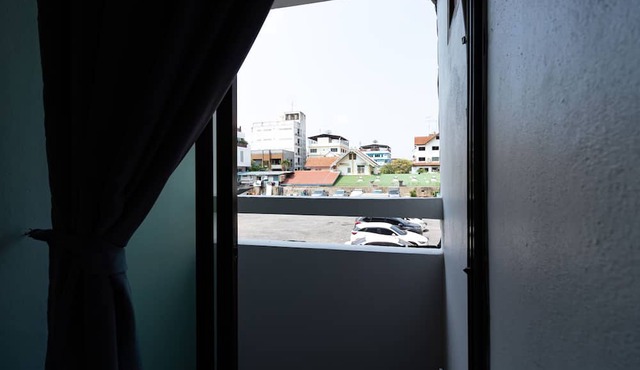 Living Naraa Place in Bangkok