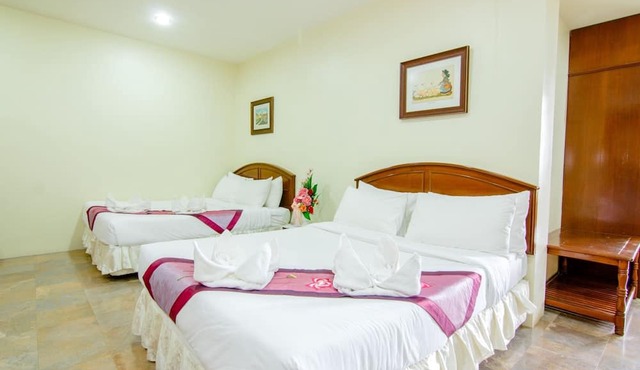 Goldenland Resort