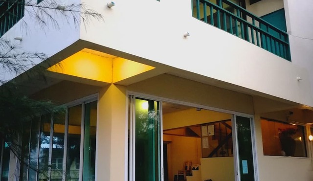 Aow Noi Sea View Resort