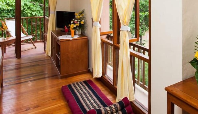 Riverhouse Resort