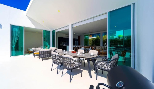 Modern 4 Bed Private Pool Villa KH-B6