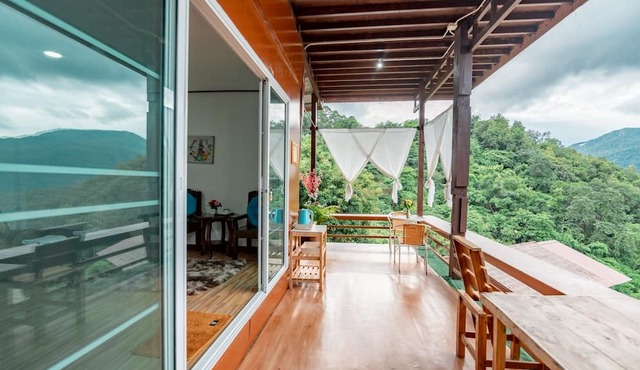 Hubkhaosawan homestay