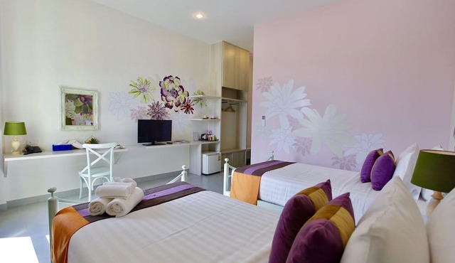 Play La Ploen Boutique Resort in Khu Mueang