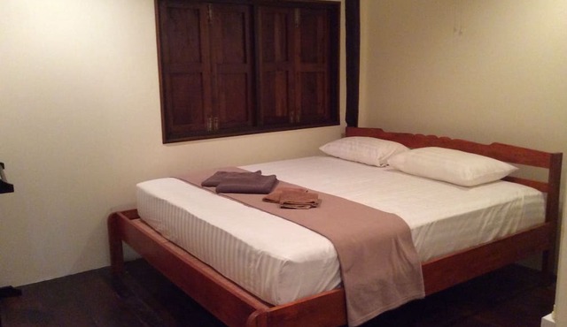 Shine Talay Guesthouse