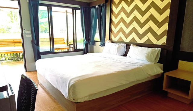 Resort Thalang in Thep Krasattri