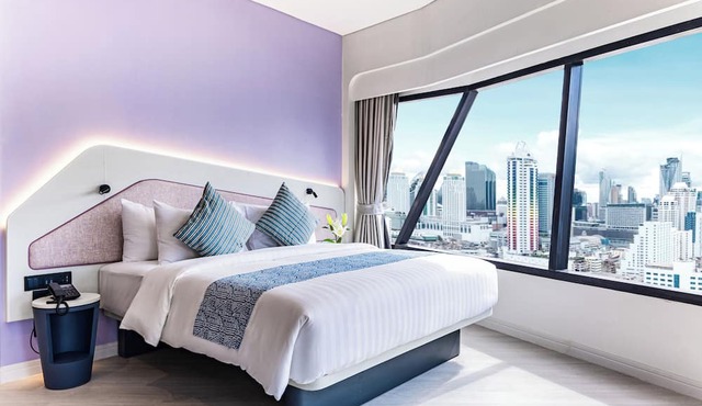QUEENSLAND HOTEL BANGKOK