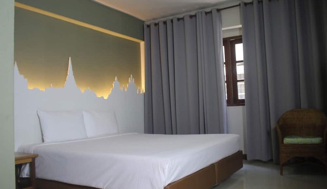 Sun Hotel in Phetchaburi