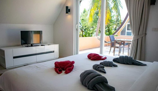Lagoon Double Room at Blue Heaven Bay Resort Koh Chang
