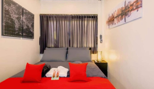 Episode 11 Hostel Sukhumvit