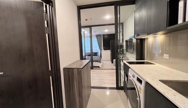 Luxury & comfort, less than 3 minutes walk to MRT. in Krung Thep Maha Nakhon