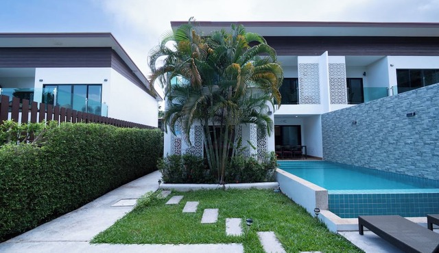 Neau Melo Private Luxury Pool Villa in Ko Chang District