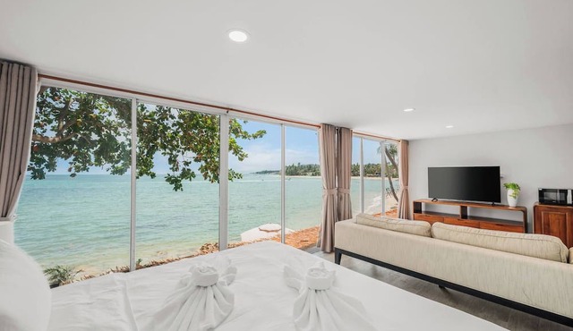 Room-escape Beach Front Cottage - 2 bed