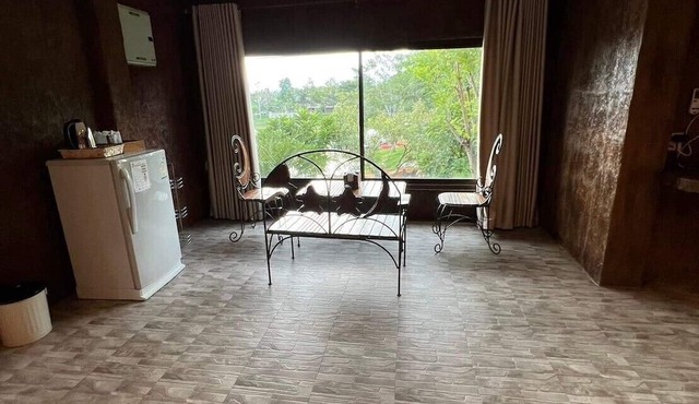 Timberland and Fruit Resort in Suan Phueng